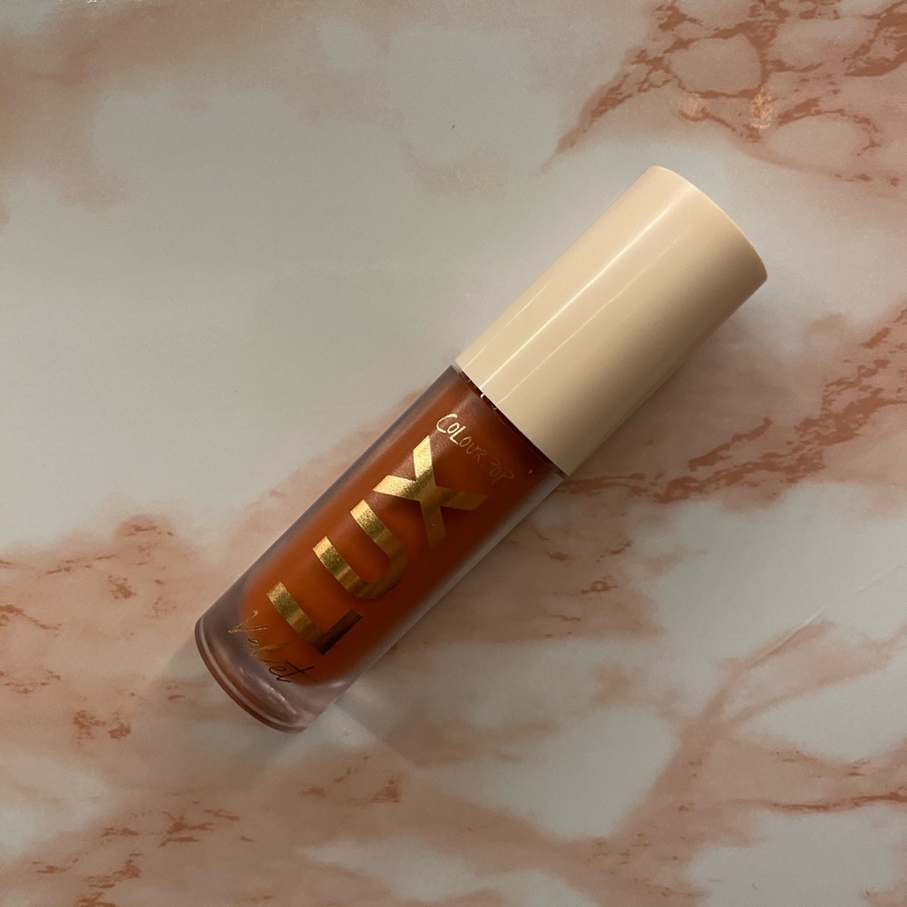 colourpop lux lip in puddin